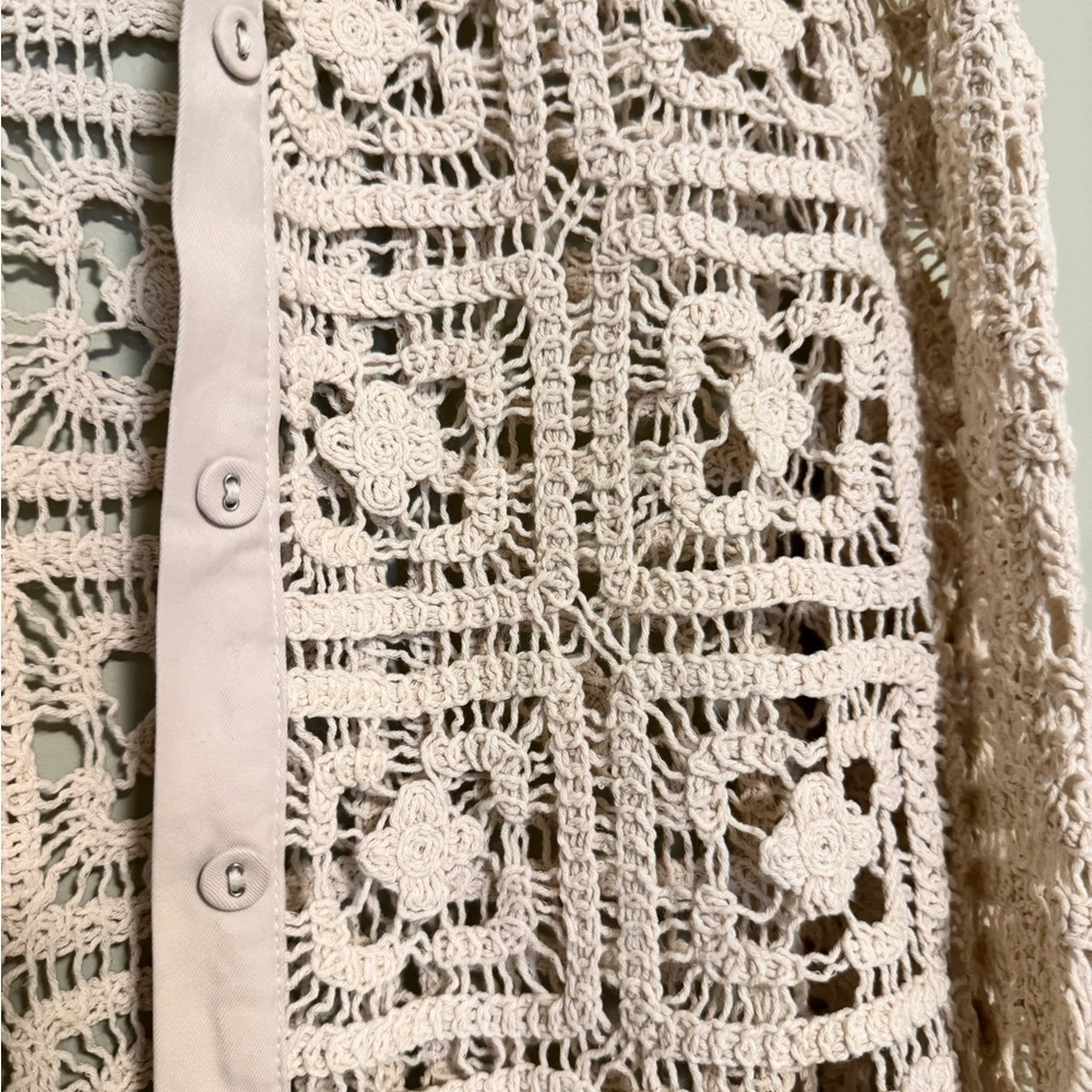 Solitaire Cream Button-Up Top - Picture 3 of 6